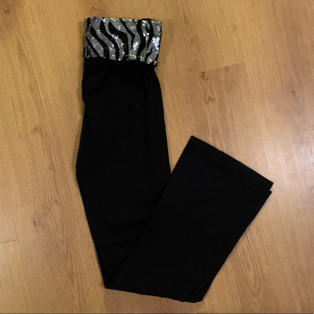 Sparkly yoga pants